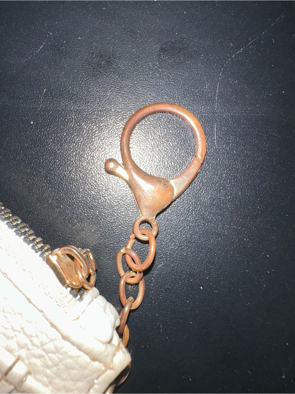 H by Halston Cream Leather Card Holder with Gold Keychain - Picture 4 of 7